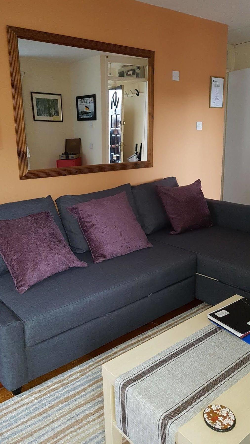 Perfect Central City Location - Parking - 3 Beds - 2 Bedrooms 贝尔法斯特 外观 照片