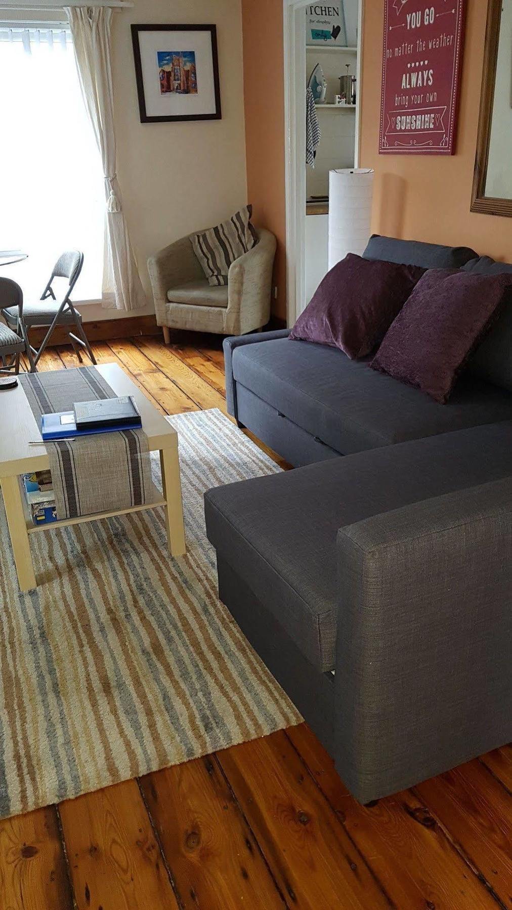 Perfect Central City Location - Parking - 3 Beds - 2 Bedrooms 贝尔法斯特 外观 照片