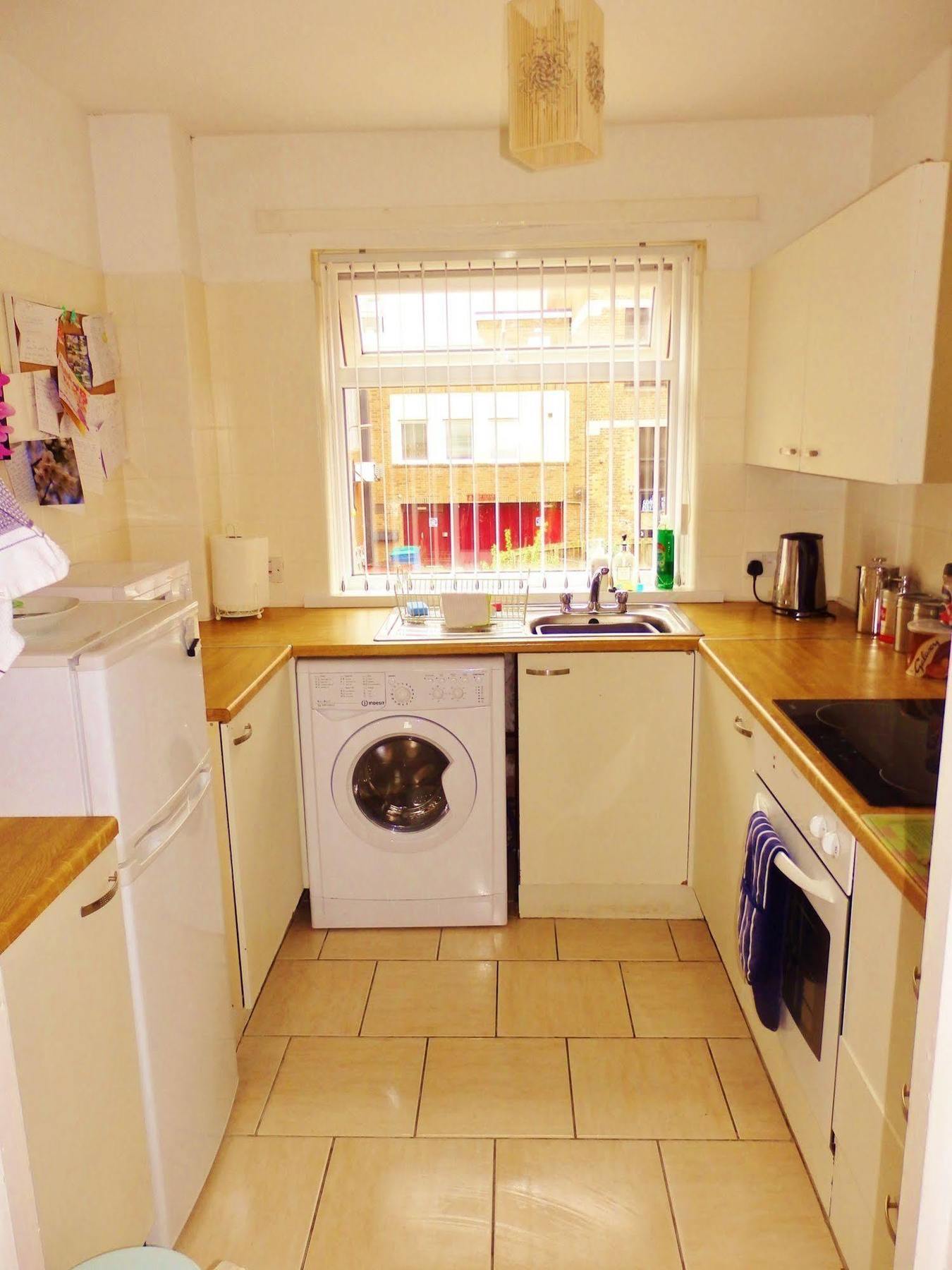 Perfect Central City Location - Parking - 3 Beds - 2 Bedrooms 贝尔法斯特 外观 照片