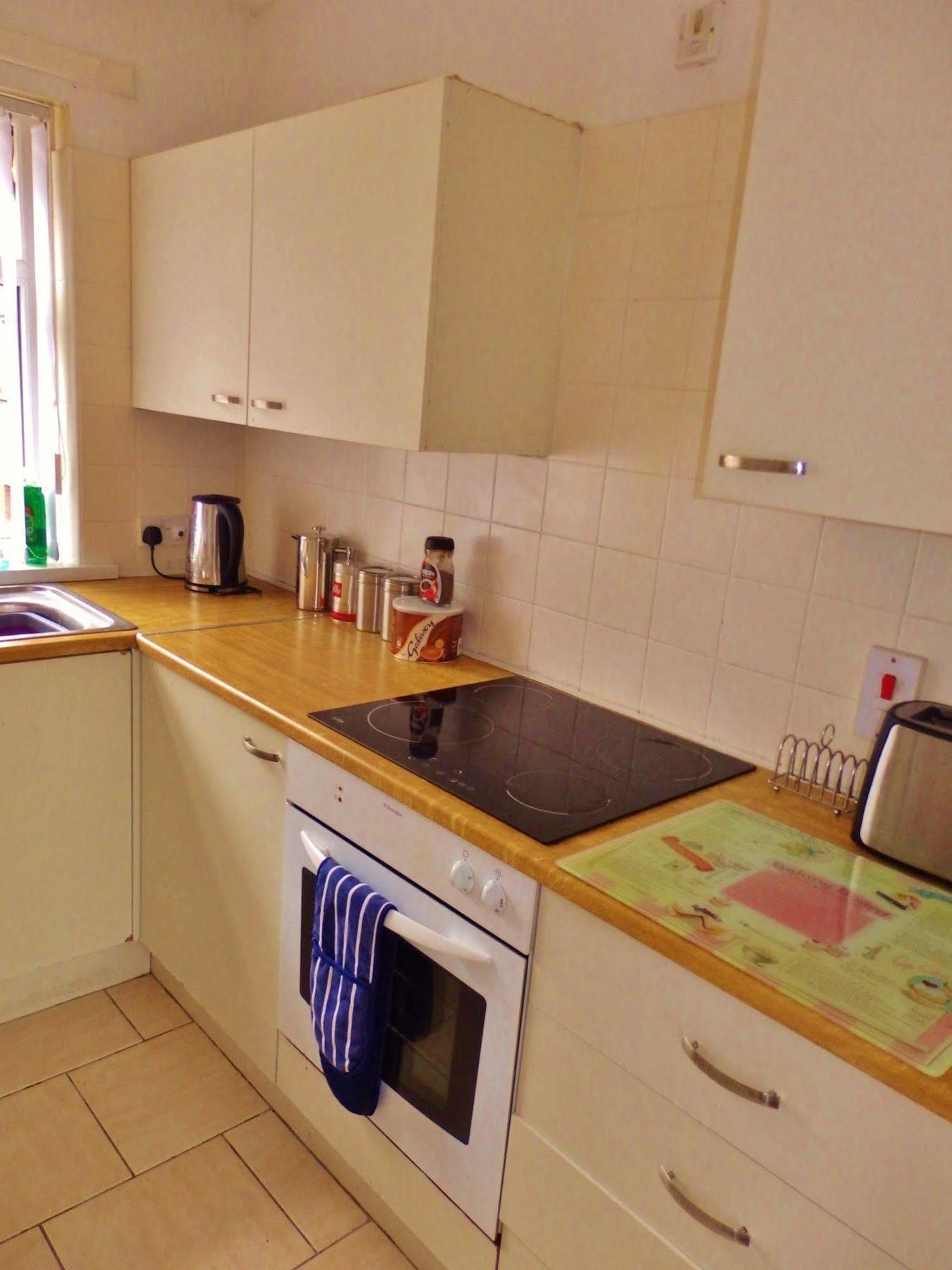 Perfect Central City Location - Parking - 3 Beds - 2 Bedrooms 贝尔法斯特 外观 照片